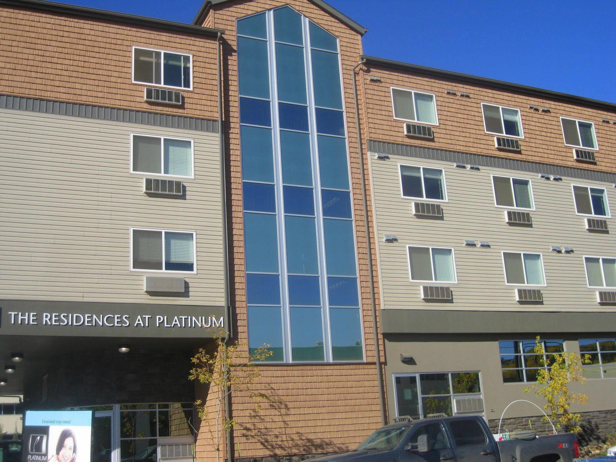 Platinum Residences Fort Mcmurray Esterno foto