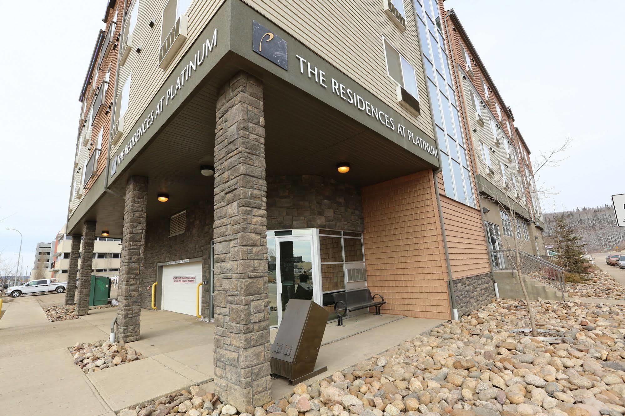 Platinum Residences Fort Mcmurray Esterno foto