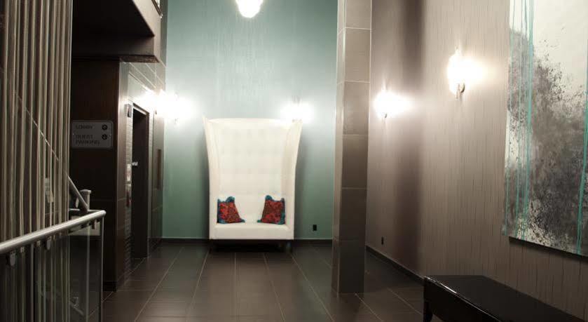 Platinum Residences Fort Mcmurray Esterno foto