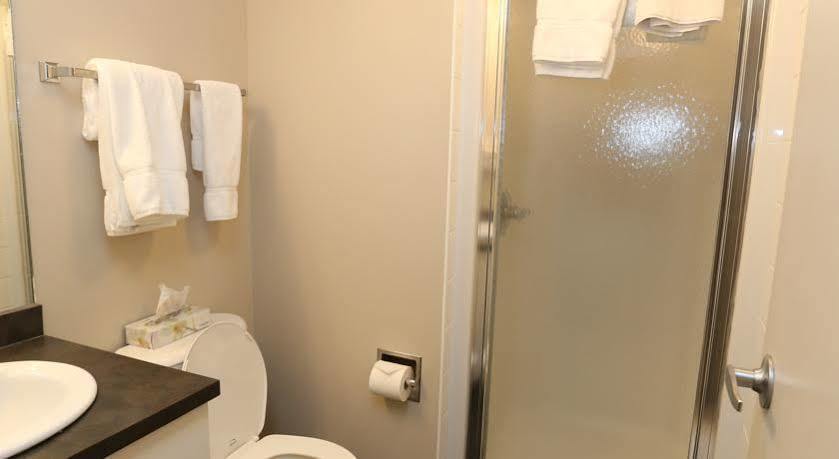 Platinum Residences Fort Mcmurray Esterno foto
